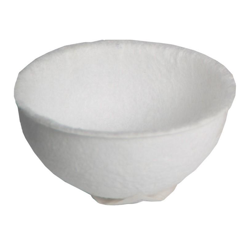 Nido de fieltro blanco